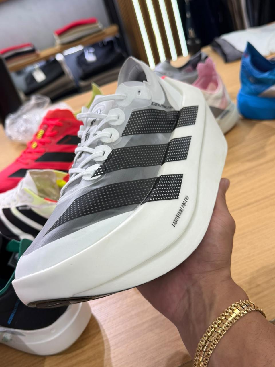 Tênis Adidas Running Branco e Preto