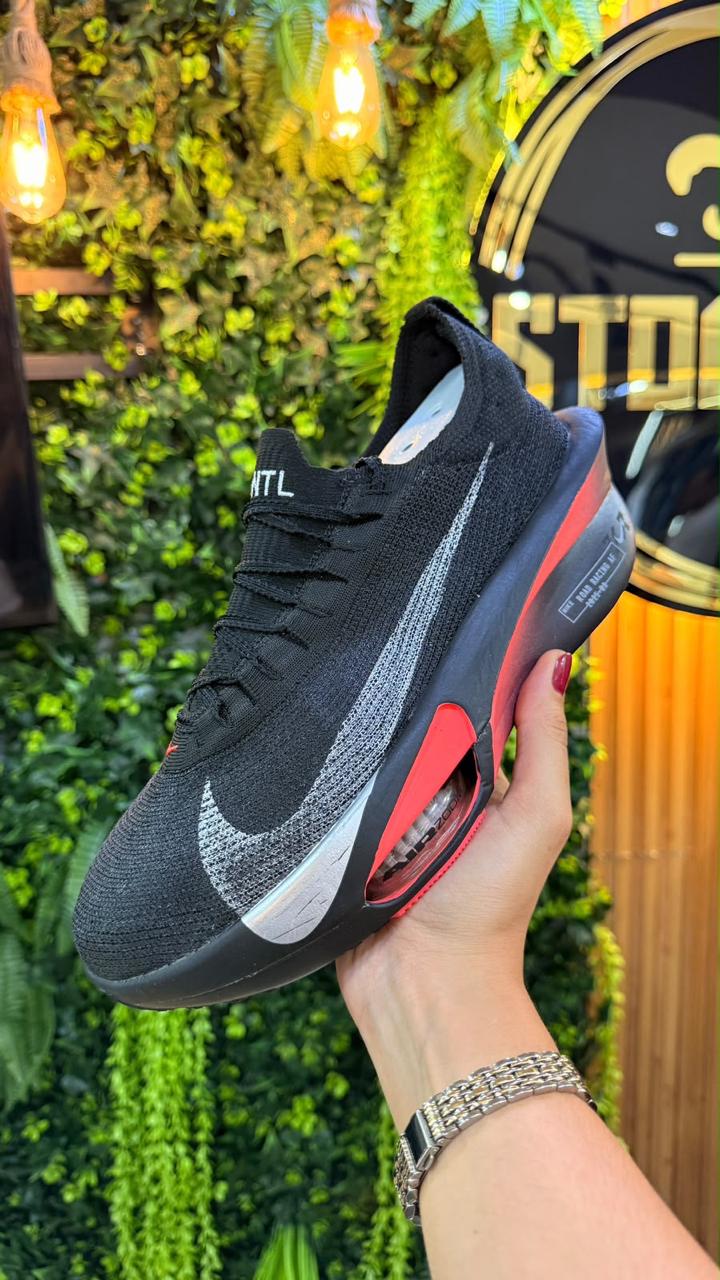 Tênis Nike Running Preto e Vermelho