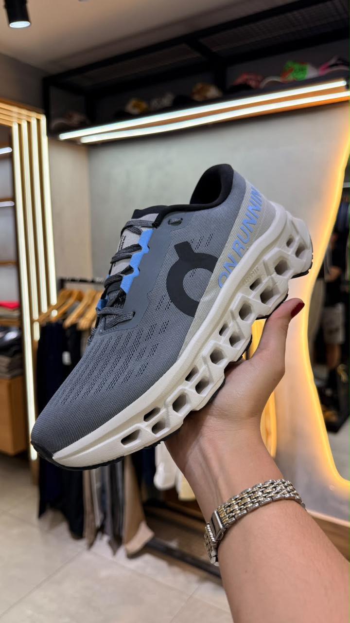 Tênis On Running Cinza Sola Vazada