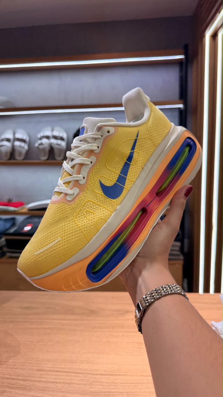 Tênis Nike Running Amarelo e Azul