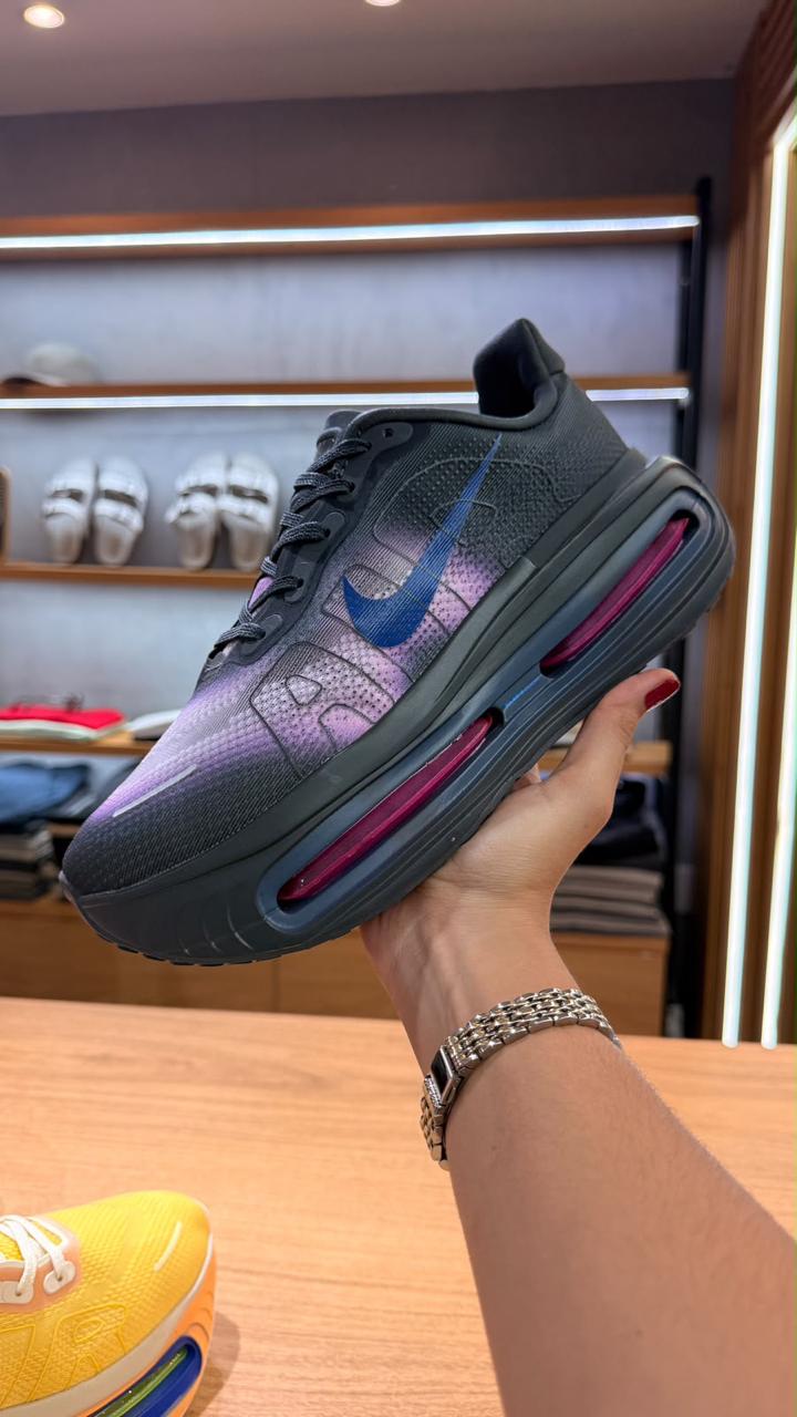 Tênis Nike Running Preto Furta-Cor