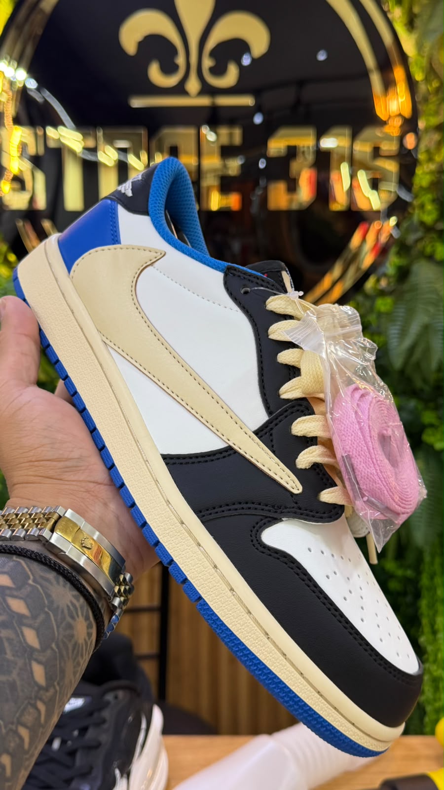 Tênis Nike Casual Cano Baixo Azul, Preto e Creme
