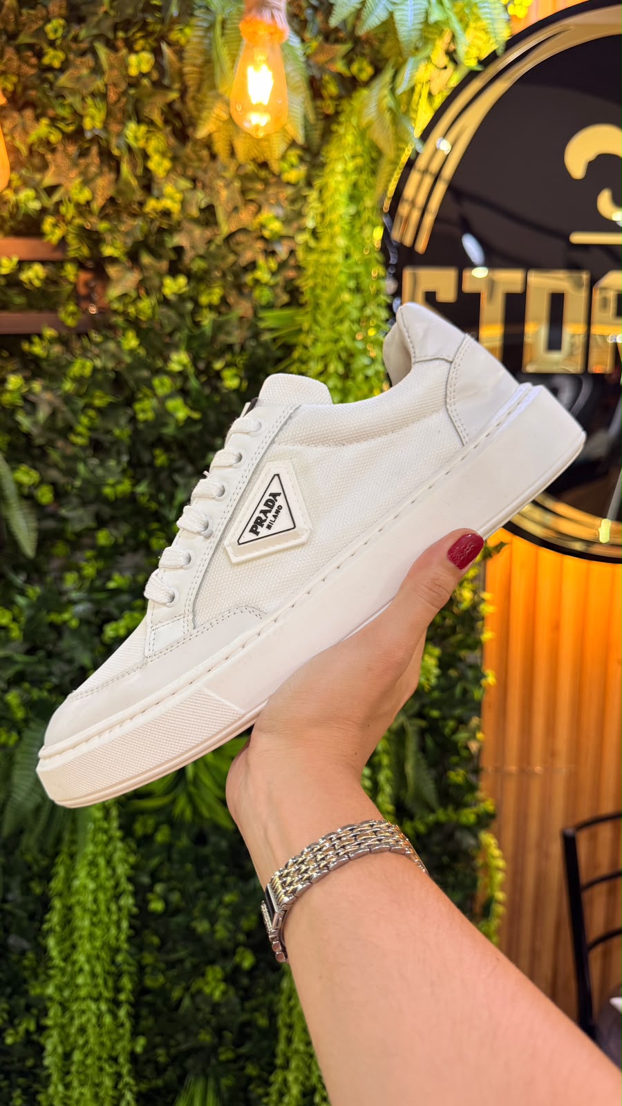 Tênis Prada Casual Branco Minimalista