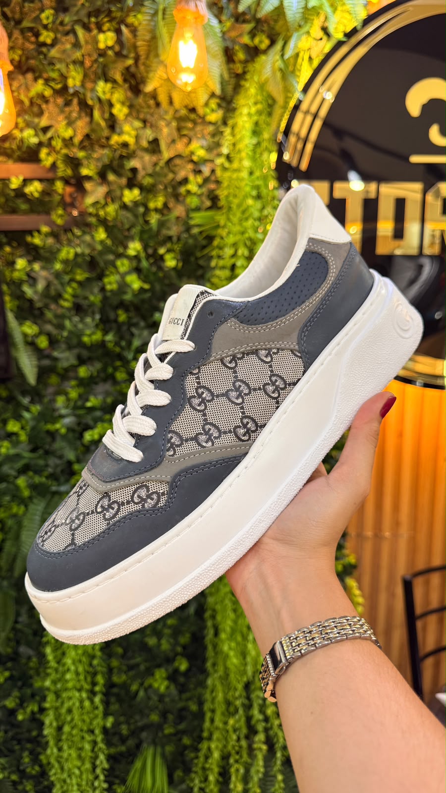 Tênis Gucci Casual Monograma Bege e Cinza