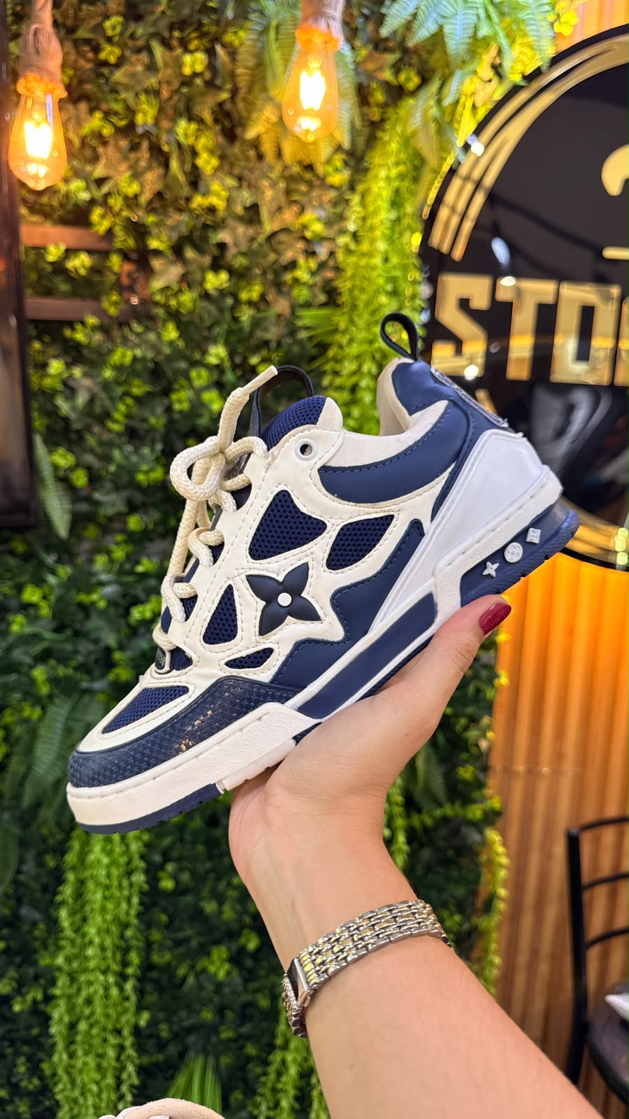Tênis Louis Vuitton Casual Azul Marinho e Branco
