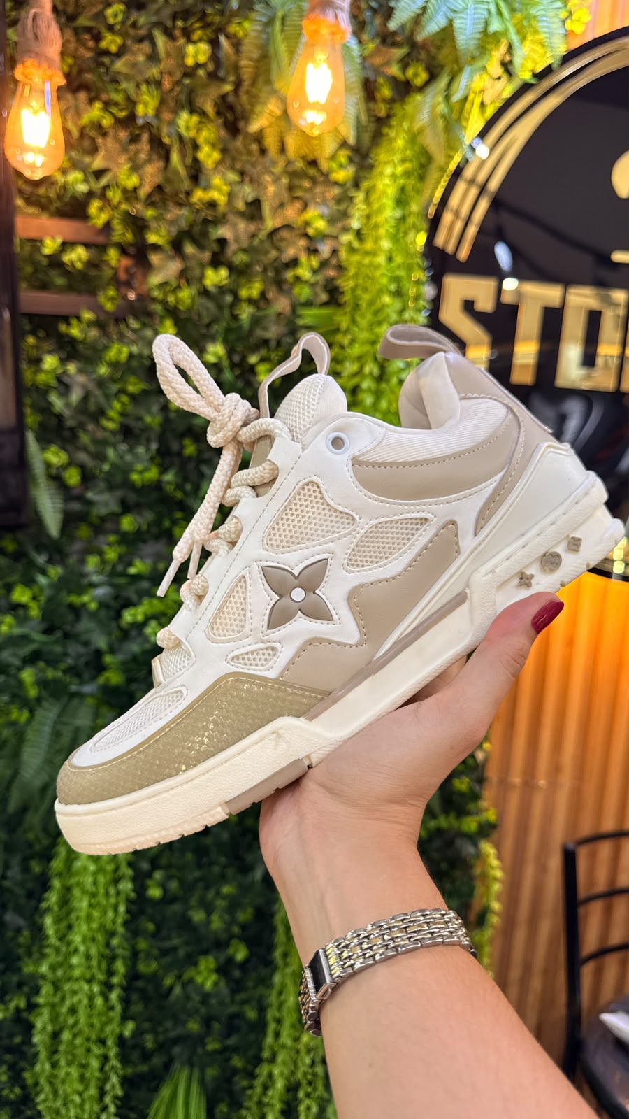 Tênis Louis Vuitton Casual Off-White e Verde Oliva