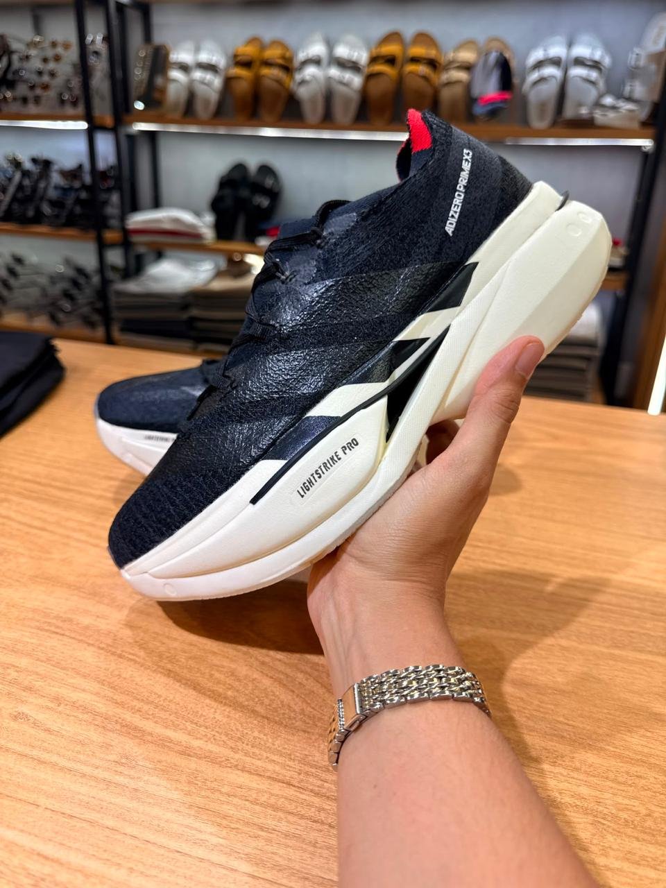 Tênis Adidas Running Azul Marinho e Branco