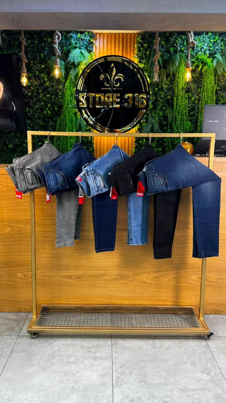 Calça Jeans Lavagens Variadas — foto 3
